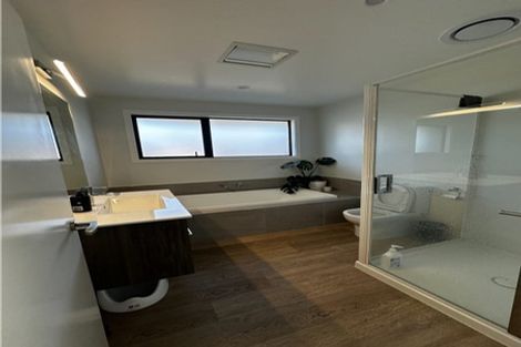 Photo of property in 18 Coopworth Road, Jacks Point, 9371