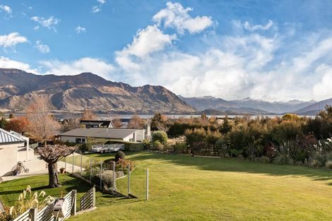 Photo of property in 98 Hunter Crescent, Wanaka, 9305