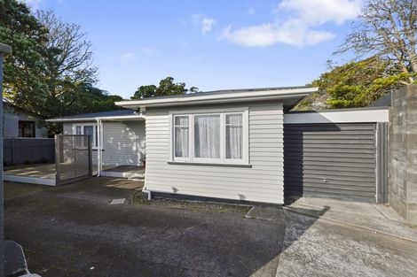 Photo of property in 275 Coronation Avenue, Welbourn, New Plymouth, 4310