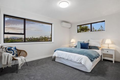 Photo of property in 6 Toi Toi Place, Northcote, Auckland, 0627