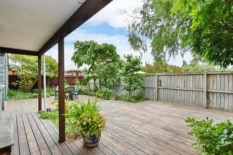 Photo of property in 5 Winters Road, Redwood, Christchurch, 8051