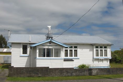 Photo of property in 2 Peel Street, Westport, 7825