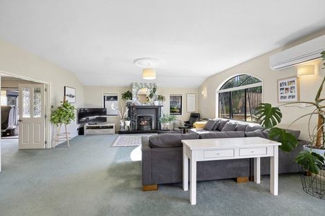 Photo of property in 4 Willow Place, Whalers Gate, New Plymouth, 4310