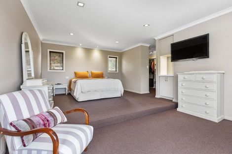 Photo of property in 4 Kororako Grove, Whalers Gate, New Plymouth, 4310