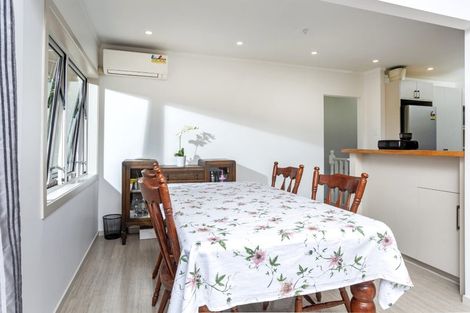 Photo of property in 1/3 Glenvar Road, Torbay, Auckland, 0630
