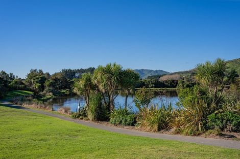 Photo of property in 410 Mazengarb Road, Paraparaumu, 5032