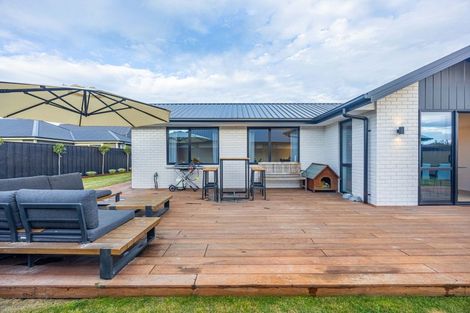 Photo of property in 81 Tiritiri Moana Drive, Pegasus, 7612