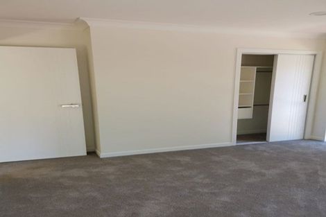 Photo of property in 16 Para Close, Fairview Heights, Auckland, 0632
