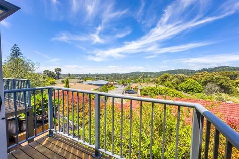Photo of property in 12/94 Glengarry Road, Glen Eden, Auckland, 0602