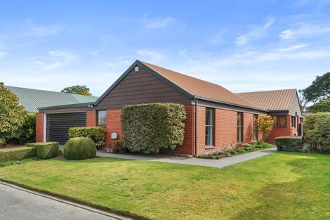 Photo of property in 8 Parr Place, Ilam, Christchurch, 8041