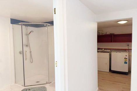 Photo of property in 5 Currey Crescent, Milford, Auckland, 0620