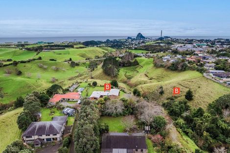 Photo of property in 6 Byron Place, Whalers Gate, New Plymouth, 4310