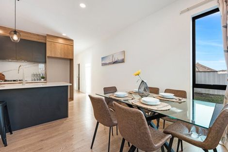 Photo of property in 718b Massey Road, Mangere, Auckland, 2022