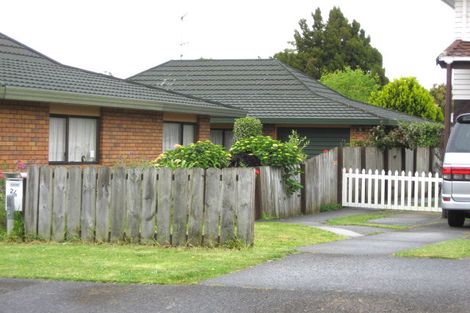 Photo of property in 98 Chichester Drive, Rosehill, Papakura, 2113