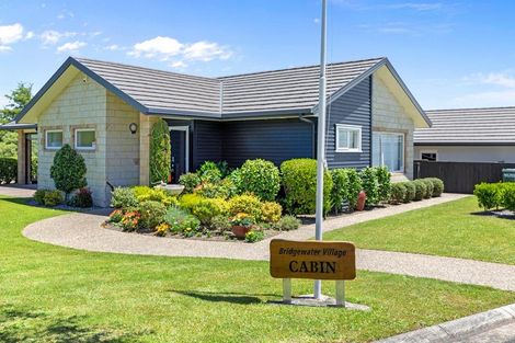 Photo of property in 39 Bridgewater Way, Pyes Pa, Tauranga, 3112