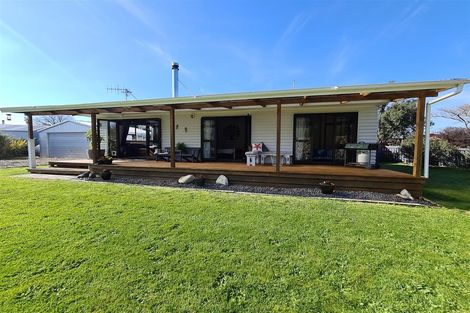 Photo of property in 37 Rochfort Street, Otane, 4202