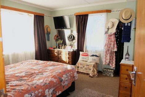 Photo of property in 4 Erskine Street, Tuatapere, 9620