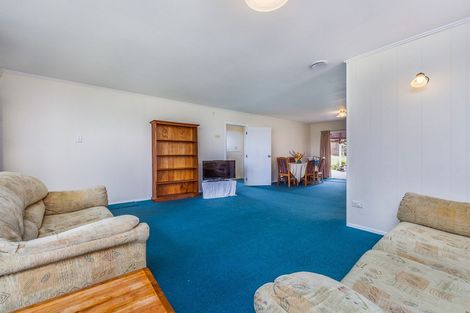 Photo of property in 29 Strid Road, Te Atatu South, Auckland, 0610