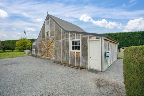 Photo of property in 38b Winton Lorneville Highway, Winton, 9781