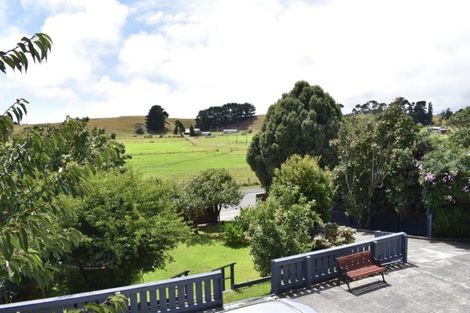 Photo of property in 79 Lupin Road, Otaki, 5512