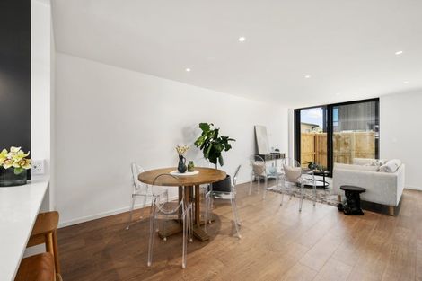 Photo of property in 96 Apu Crescent, Lyall Bay, Wellington, 6022
