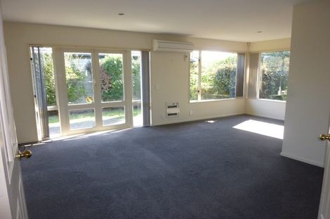 Photo of property in 2/30 Newnham Terrace, Upper Riccarton, Christchurch, 8041