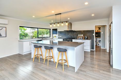 Photo of property in 516a Great South Road, Rosehill, Papakura, 2113