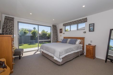Photo of property in 59 Kelliher Drive, Wanaka, 9305