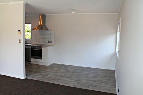 Photo of property in 8 Benchmark Drive, Massey, Auckland, 0614