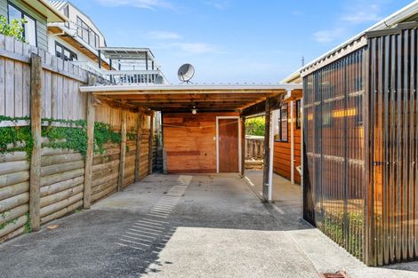 Photo of property in 70 West View Crescent, Onerahi, Whangarei, 0110