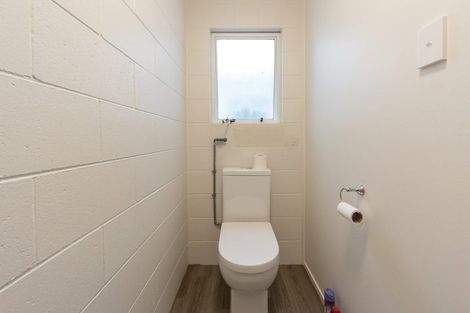 Photo of property in 1/2 Ruakiwi Road, Hamilton Lake, Hamilton, 3204