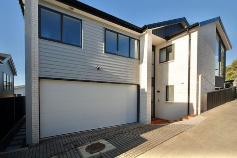 Photo of property in 9b Arran Road, Browns Bay, Auckland, 0630