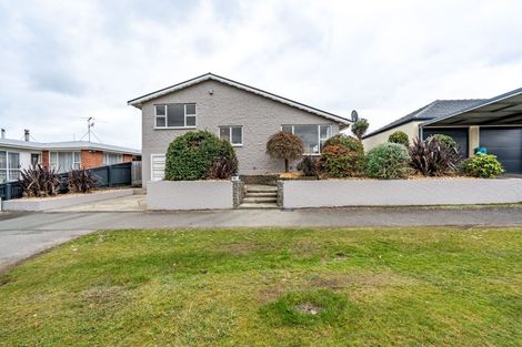 Photo of property in 98 Salford Street, Windsor, Invercargill, 9810