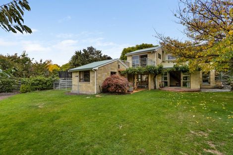 Photo of property in 12 Heuchan Lane, Wanaka, 9305
