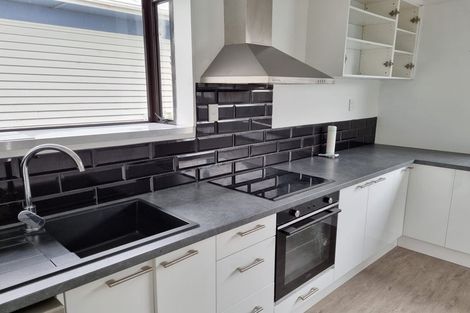 Photo of property in 2/87 Manuroa Road, Takanini, 2112