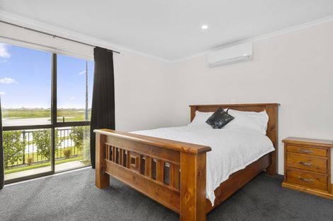 Photo of property in 5 Warlock Way, Papamoa, 3118