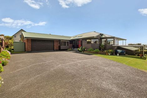 Photo of property in 146 Pacific Parade, Army Bay, Whangaparaoa, 0930