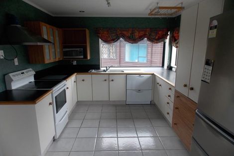 Photo of property in 5a Becker Way, Karori, Wellington, 6012