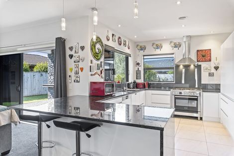 Photo of property in 69 Kotuku Drive, Paraparaumu Beach, Paraparaumu, 5032