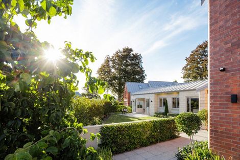 Photo of property in 3 Le Quesnoy Place, Cambridge, 3434