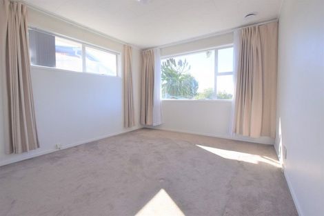 Photo of property in 23 Fitzwater Place, Henderson, Auckland, 0612