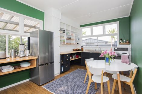 Photo of property in 14 Redmond Street, Elgin, Gisborne, 4010