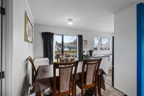 Photo of property in 1/11 Blackgate Place, Weymouth, Auckland, 2103