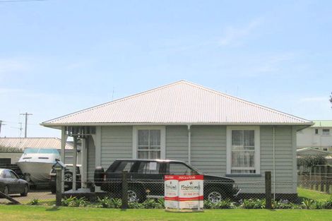 Photo of property in 1191 Papamoa Beach Road, Papamoa Beach, Papamoa, 3118