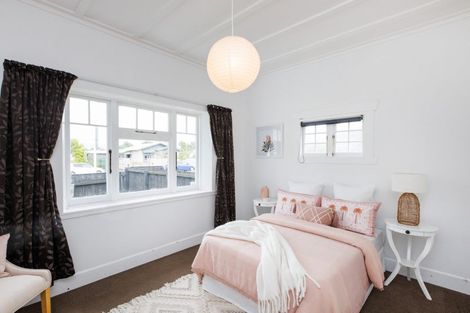 Photo of property in 9 Chelwood Street, Takaro, Palmerston North, 4412