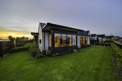 Photo of property in 2 Preferred Lane, Halswell, Christchurch, 8025