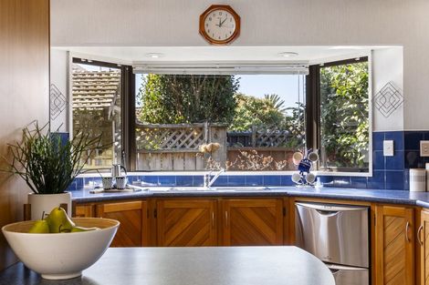 Photo of property in 3 Comeskey Grove, Elderslea, Upper Hutt, 5018