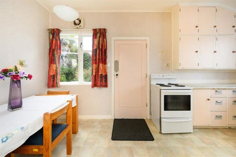 Photo of property in 19 Morris Street, Marton, 4710