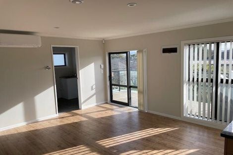 Photo of property in 3 Edwards Avenue, Henderson, Auckland, 0610