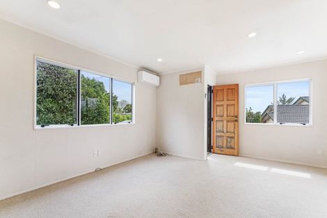 Photo of property in 4 Anzac Road, Pukekohe, 2120